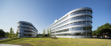 Das neue Verwaltungsgebäude der RheinEnergie AG in Köln Ehrenfeld, Parkgürtel 24, 50823 Köln. NHT und Partner Architekten mit Norbert Sinning