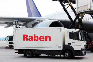 Als Reglementierter Beauftragter gewährleistet die Sea & Air GmbH den sicheren Transport von Luftfrachtsendungen auf dem Landweg.